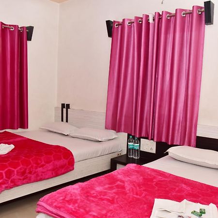Hotel Temple Sai Shirdi Exterior foto