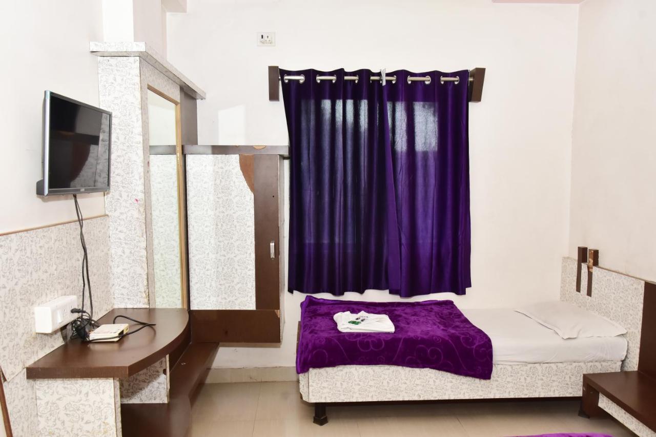 Hotel Temple Sai Shirdi Exterior foto
