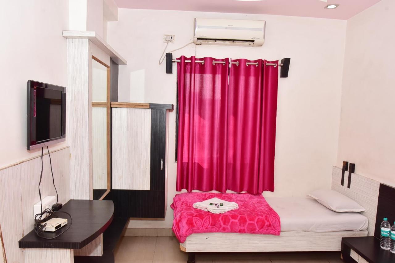 Hotel Temple Sai Shirdi Exterior foto
