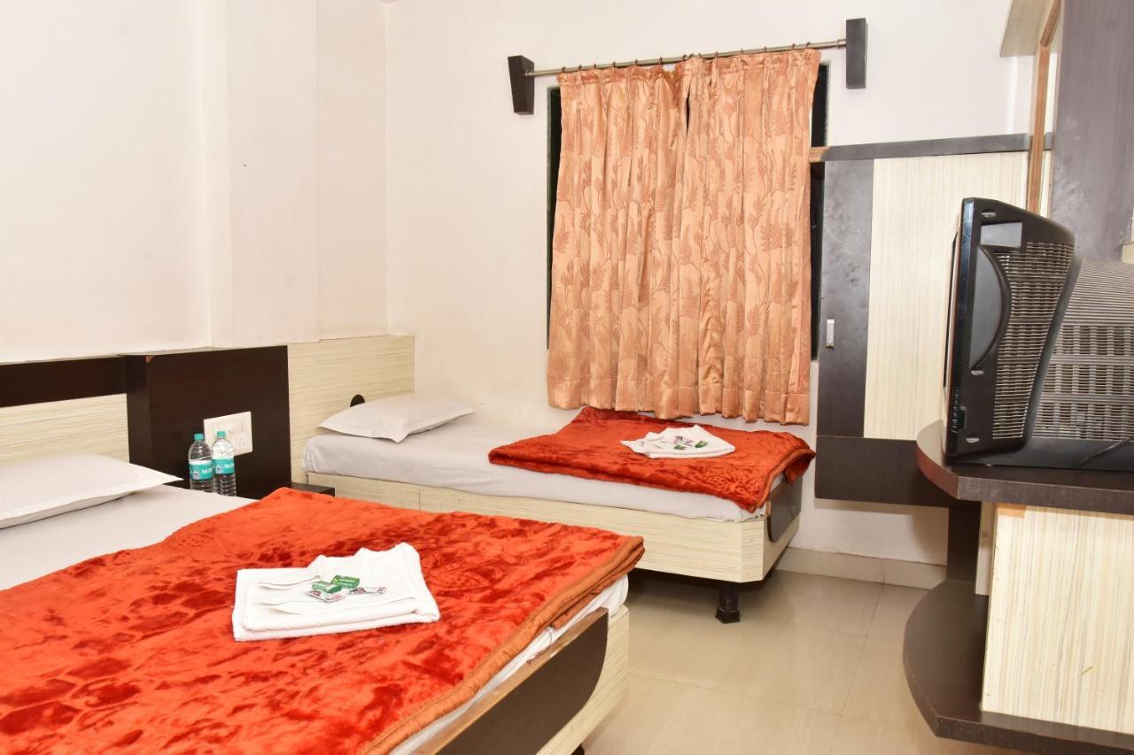 Hotel Temple Sai Shirdi Exterior foto