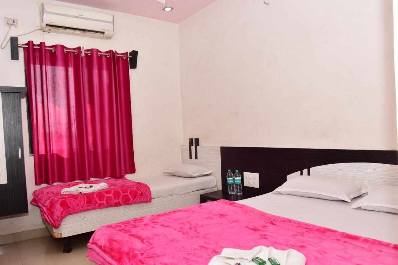 Hotel Temple Sai Shirdi Exterior foto