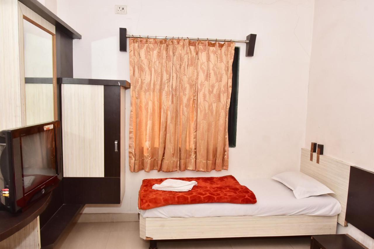 Hotel Temple Sai Shirdi Exterior foto